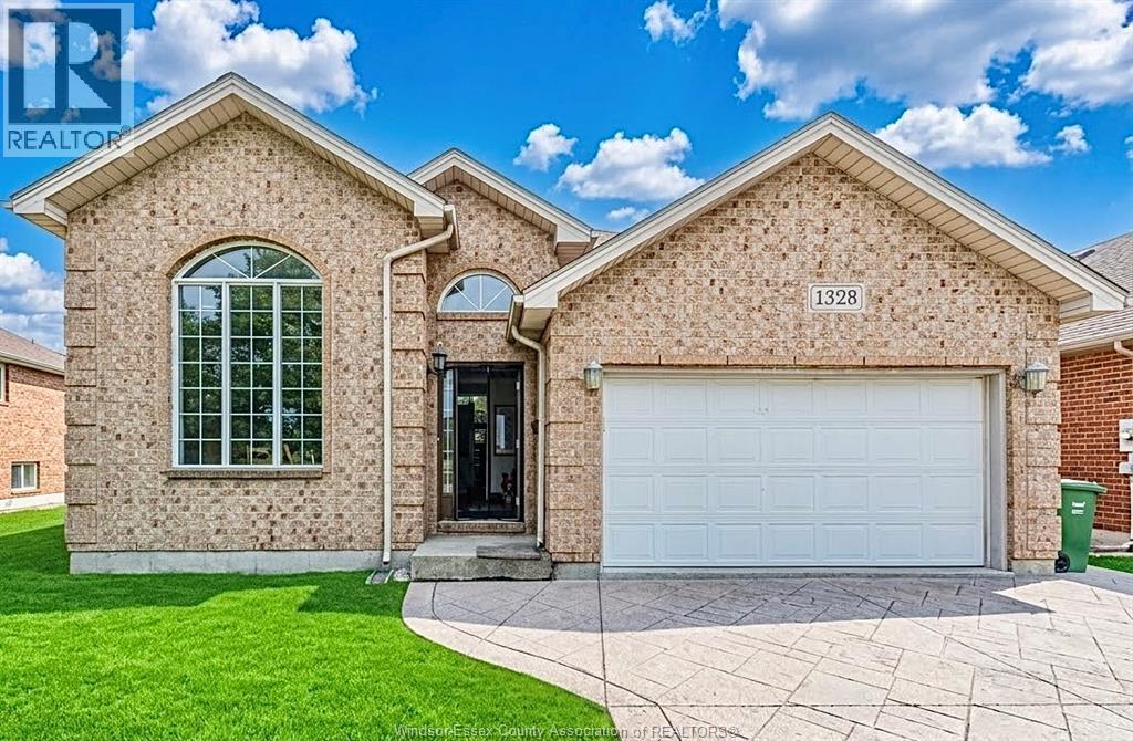 1328 IMPERIAL CRESCENT