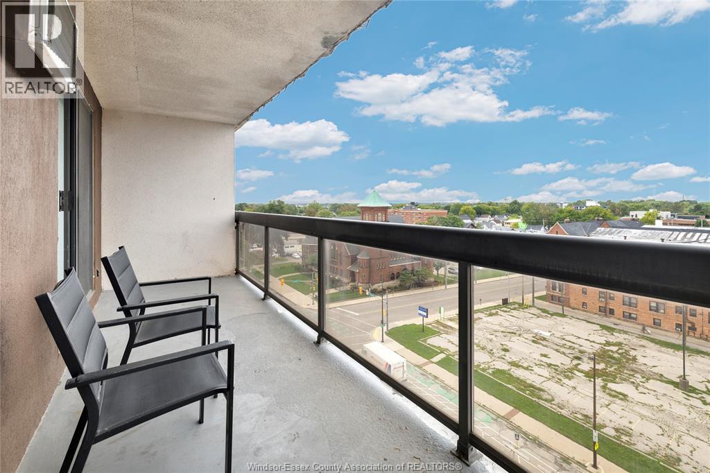 150 Park West Unit# 816 Property Photo 10