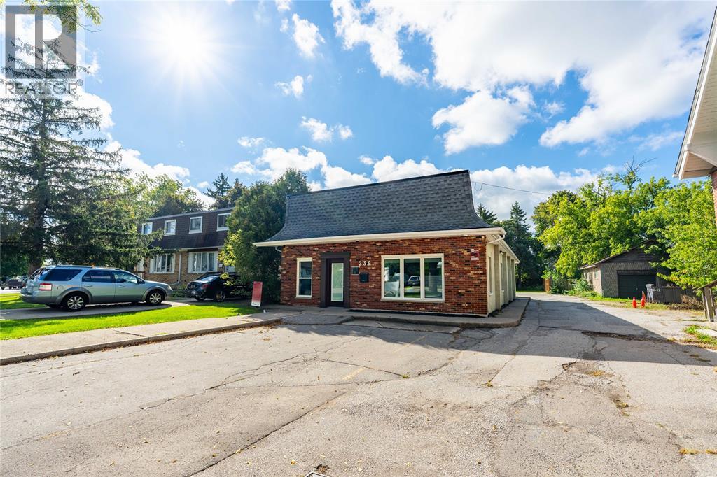 239 Ontario Street Property Photo 2