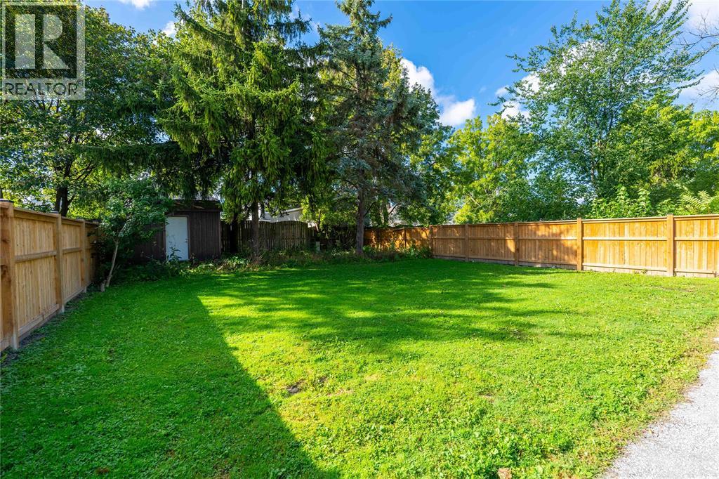 239 Ontario Street Property Photo 25