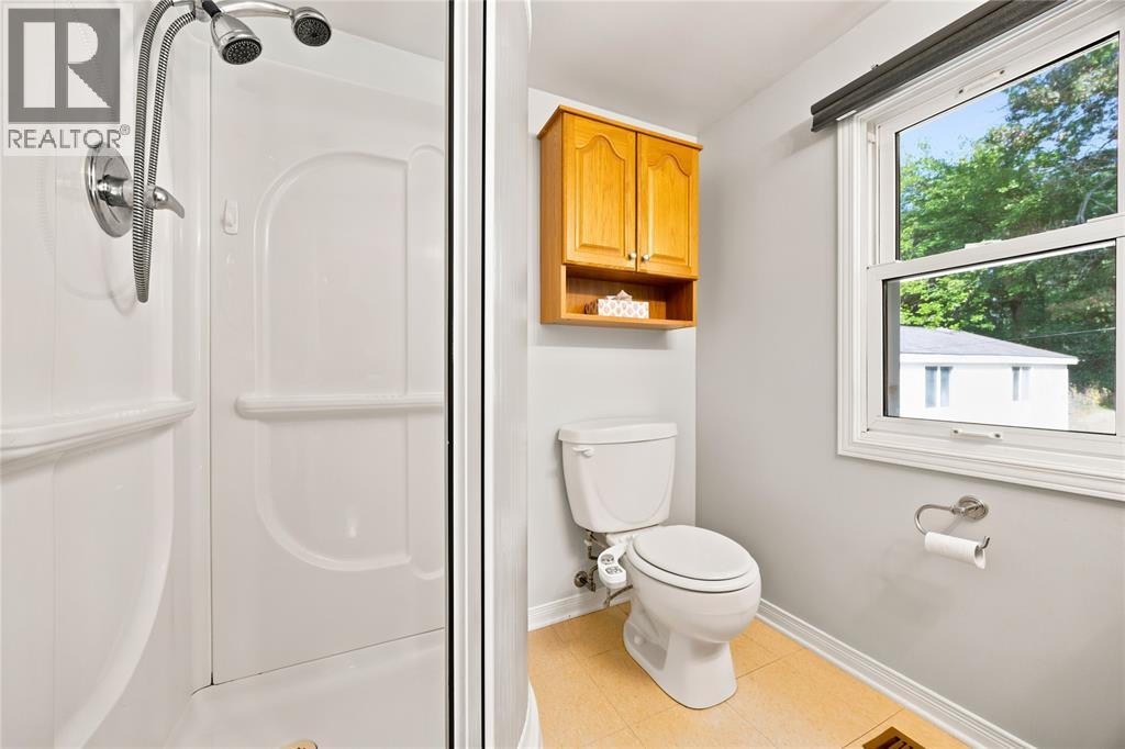 698 Pineview Avenue Property Photo 16