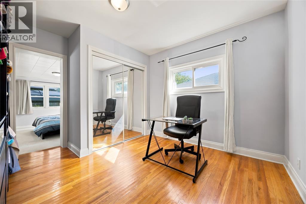 698 Pineview Avenue Property Photo 18