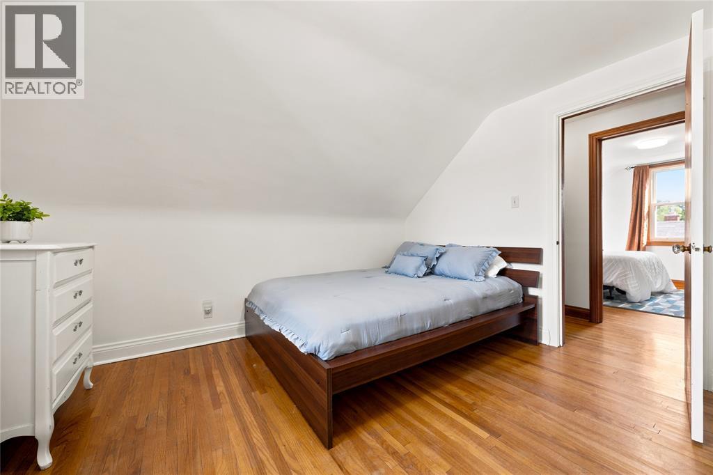 698 Pineview Avenue Property Photo 22