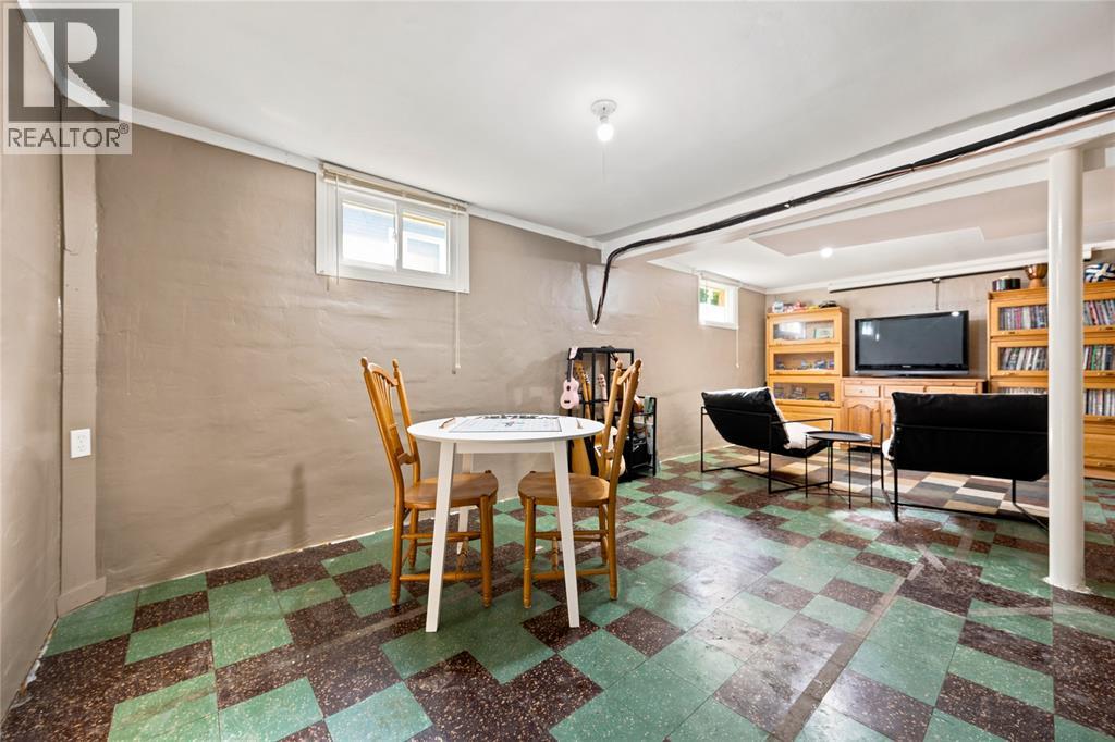 698 Pineview Avenue Property Photo 27