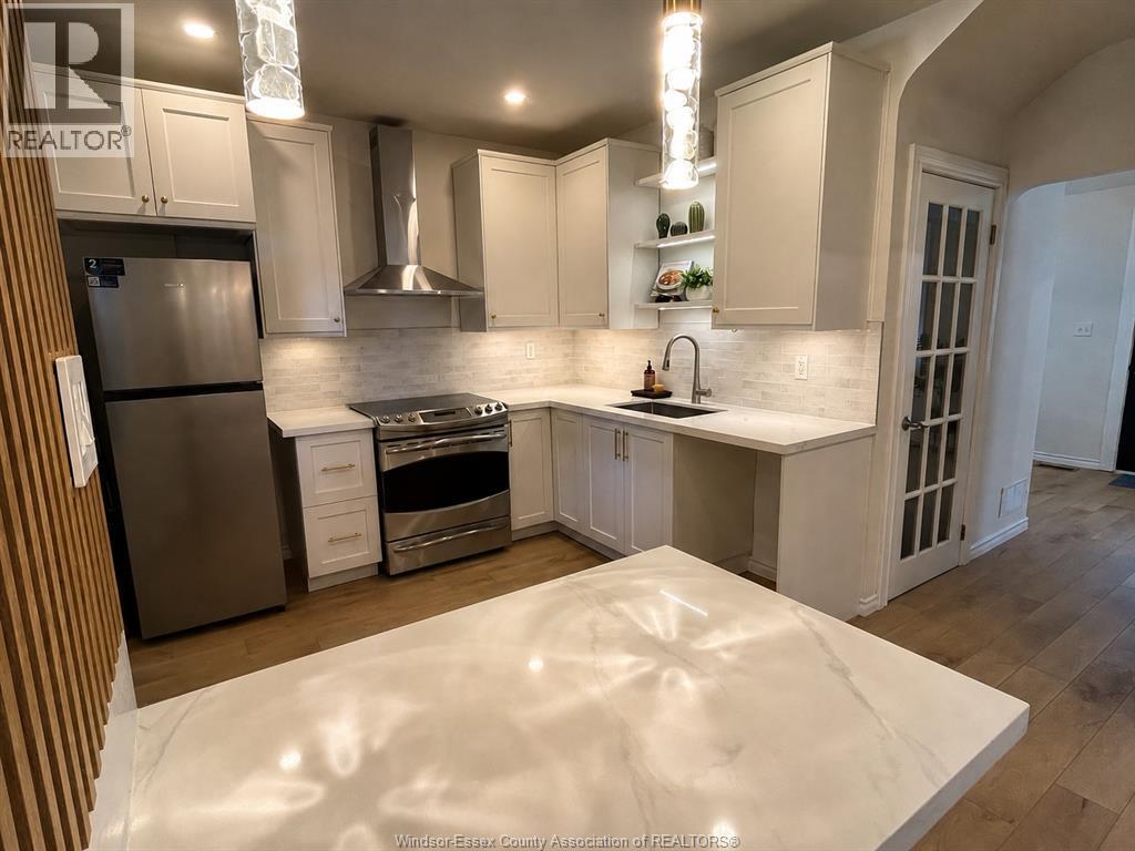 1457 Dougall Property Photo 16