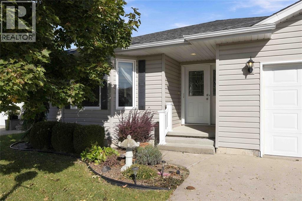 5700 Blackwell Sideroad Unit# 135 Property Photo 3
