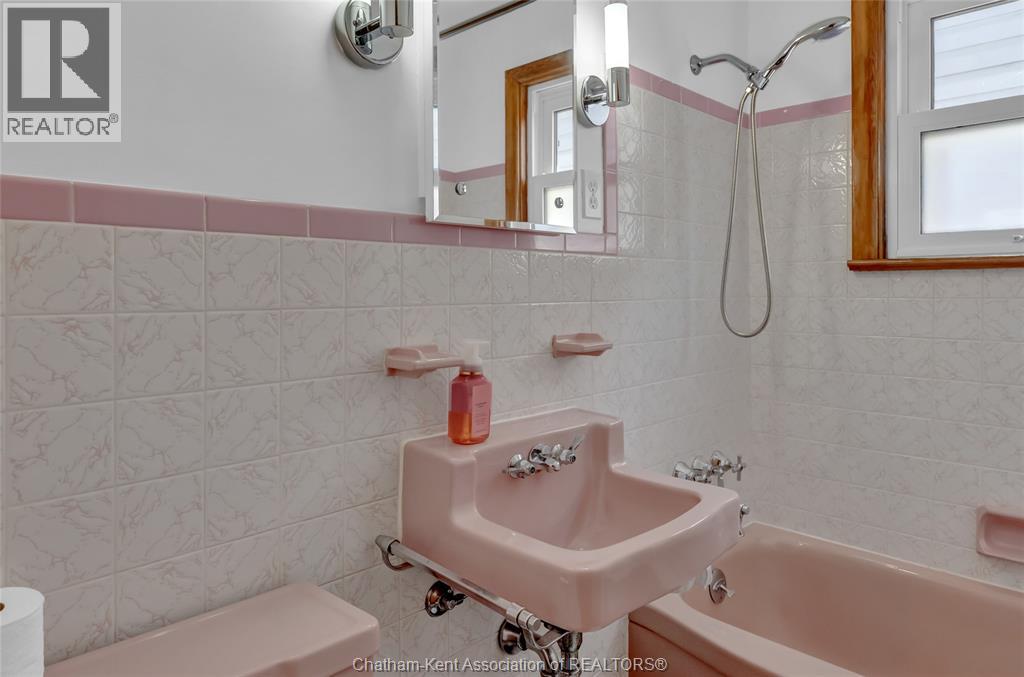 7 Sullivan Street Property Photo 13
