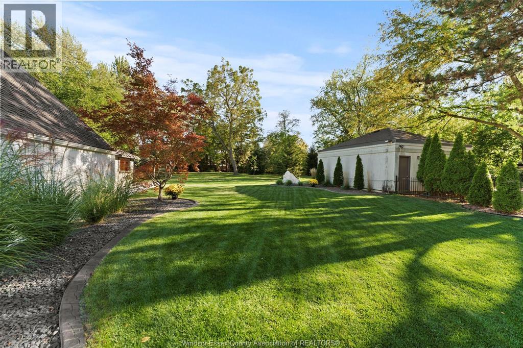 6545 Riverside Drive East Property Photo 44