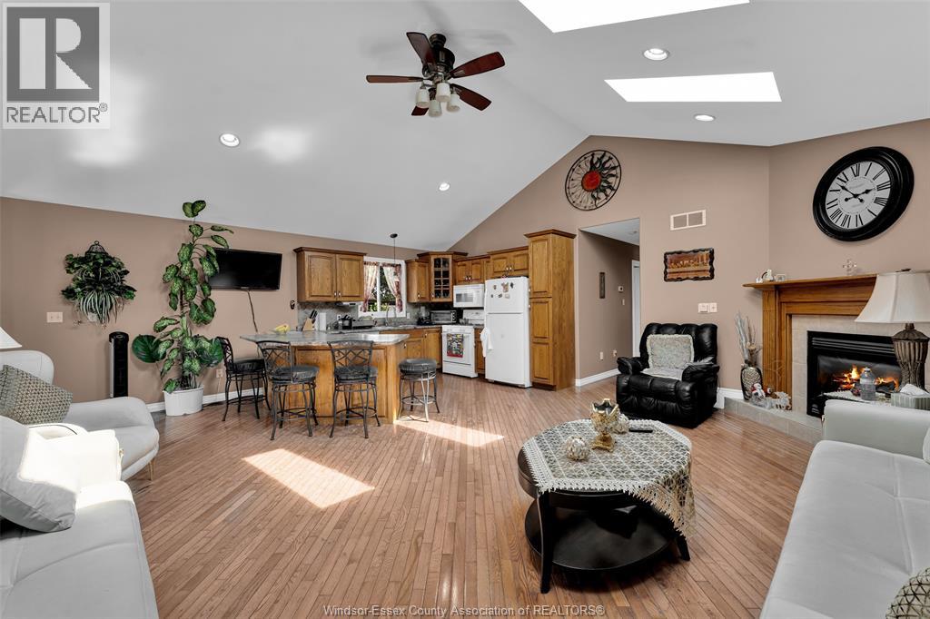 747 Eugenie Property Photo 12