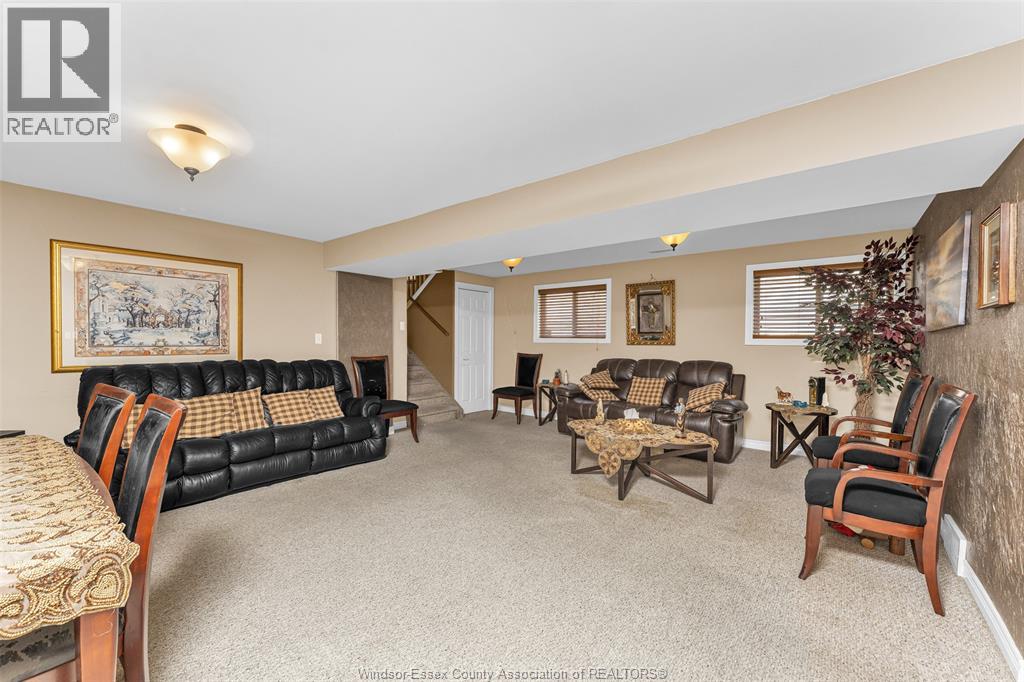 747 Eugenie Property Photo 25
