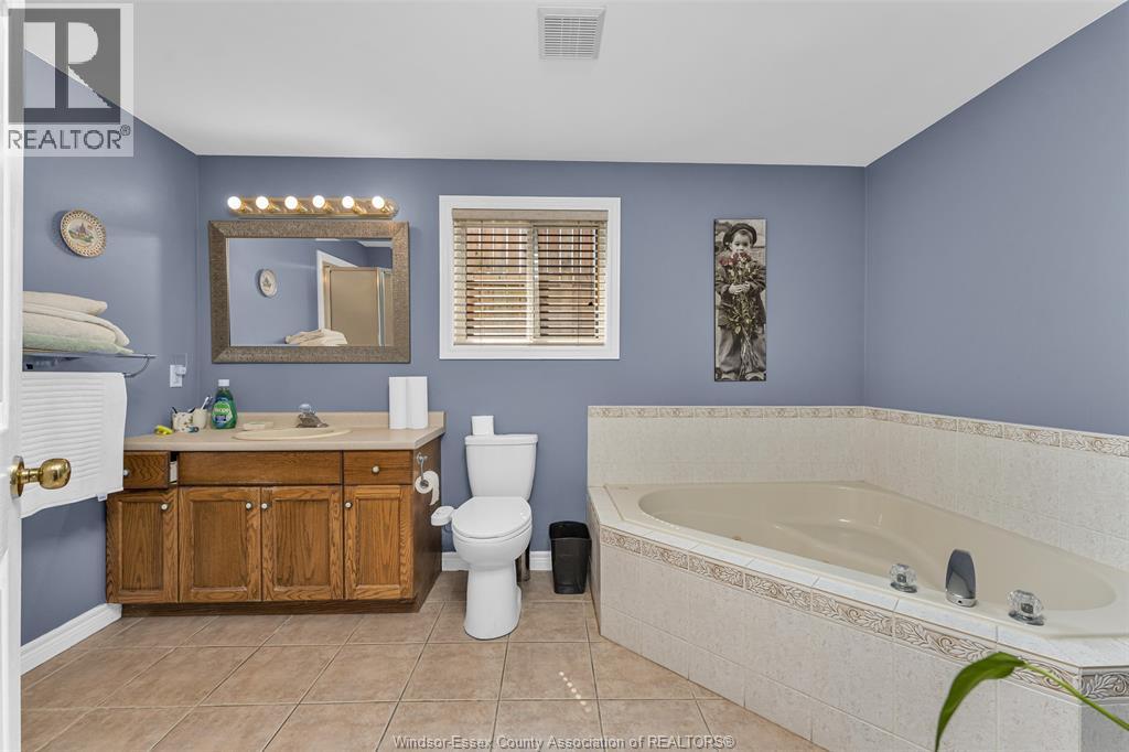 747 Eugenie Property Photo 29