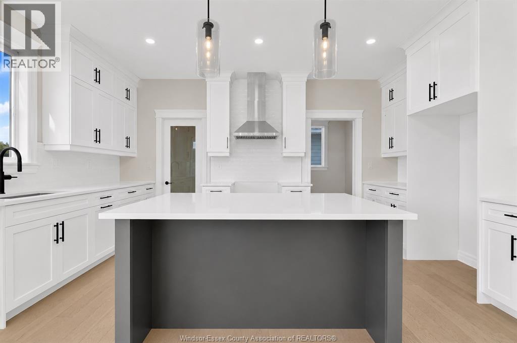 300 Blake Avenue Property Photo 10