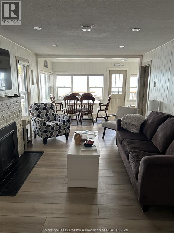 767 Cedar Island Lane Property Photo 4