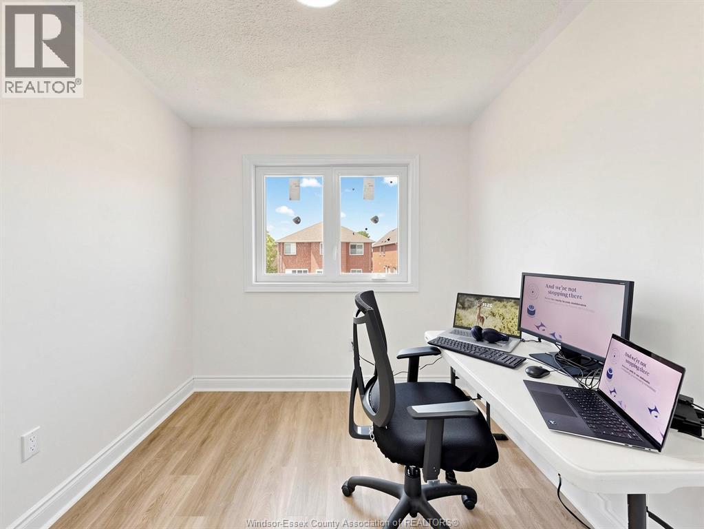 16 Mount Fuji Crescent Property Photo 29