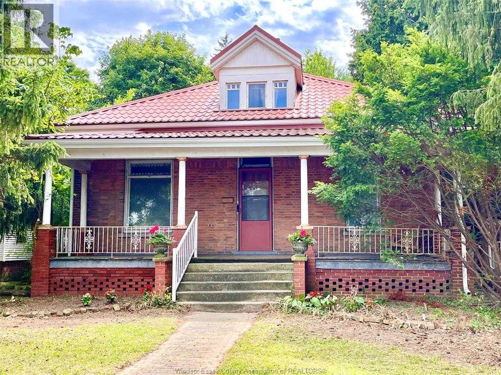 62 Lacroix Street Property Photo 1
