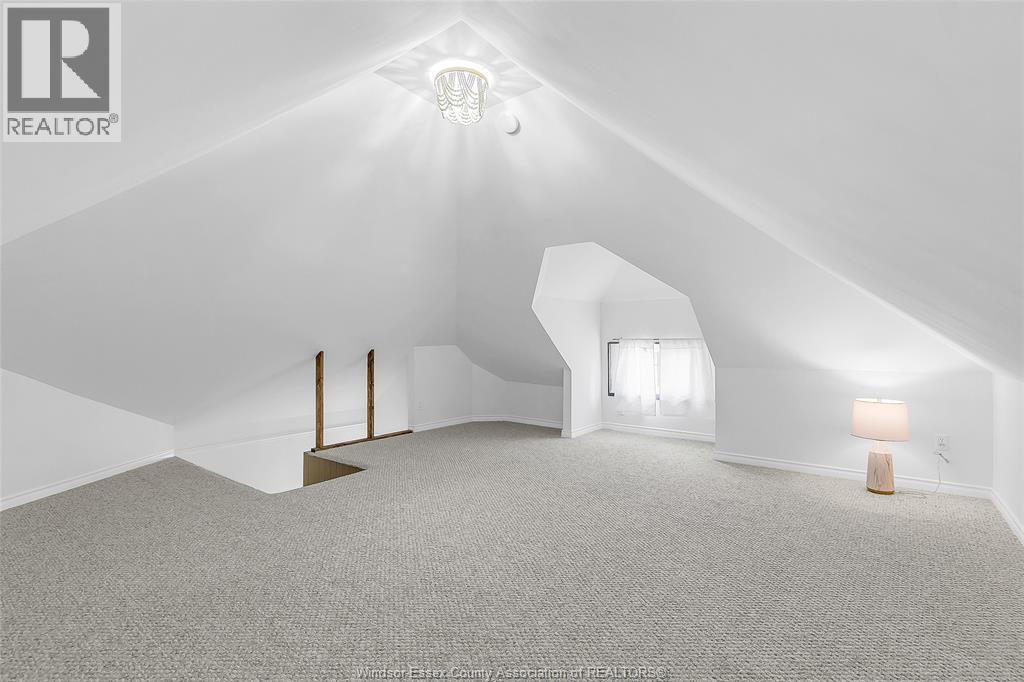 1457 Dougall Property Photo 26