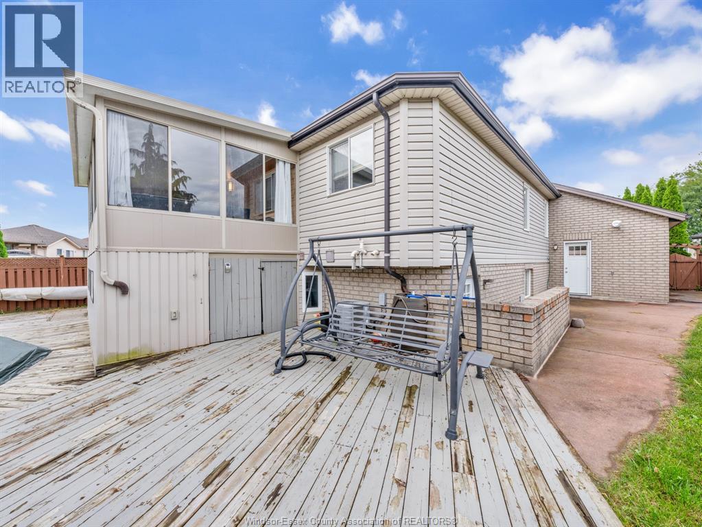 11143 Ancona Crescent Property Photo 8