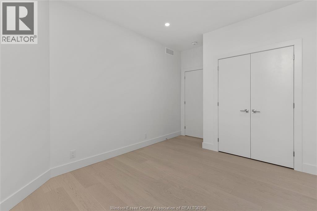 13 Eagle Street Property Photo 16