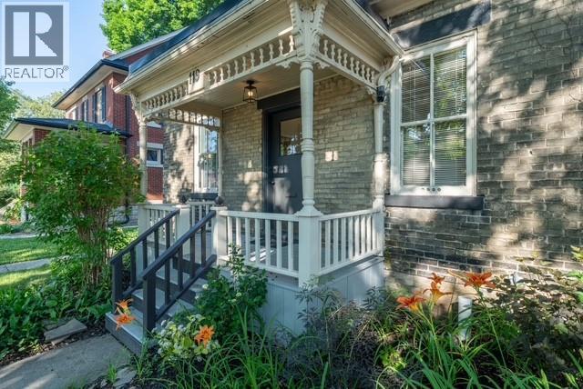 119 Christina Street South Property Photo 3