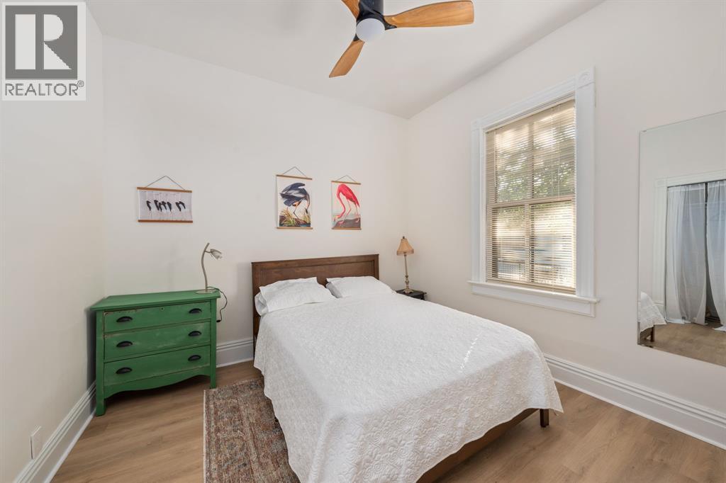 119 Christina Street South Property Photo 4