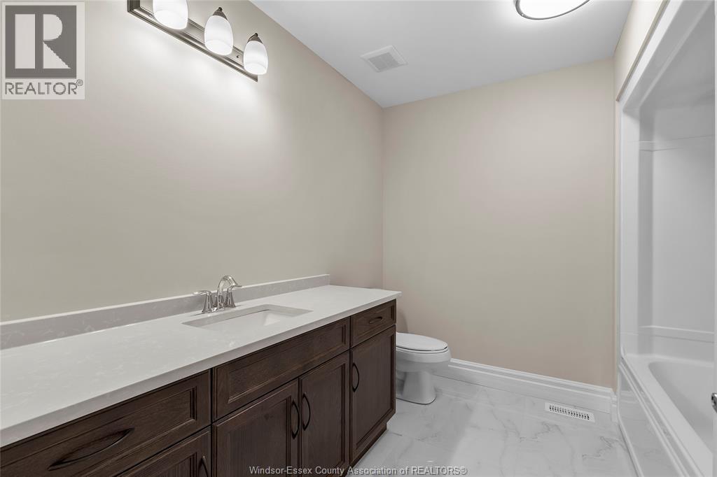 71 Redwood Property Photo 25