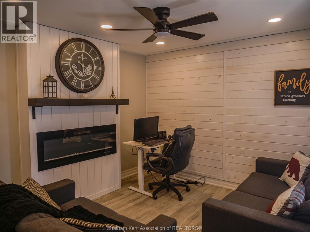 94 Ottawa Drive Property Photo 8