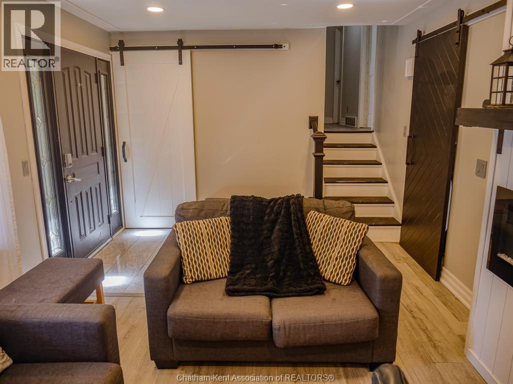 94 Ottawa Drive Property Photo 9