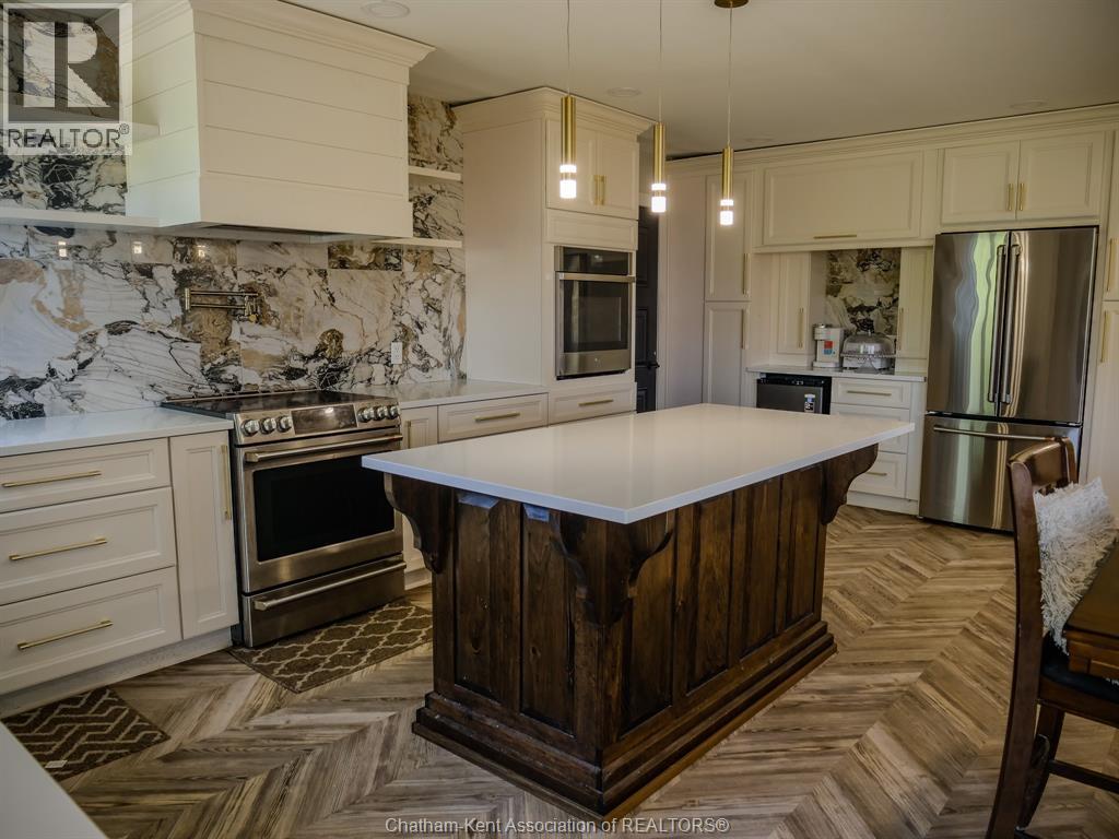 94 Ottawa Drive Property Photo 11