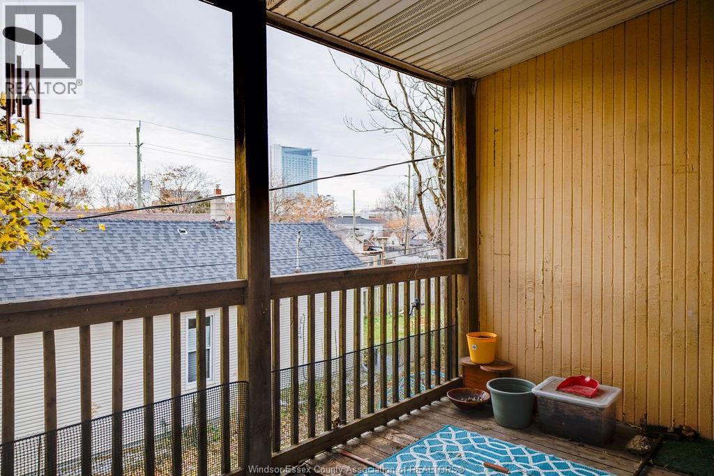 485 Louis Avenue Property Photo 17