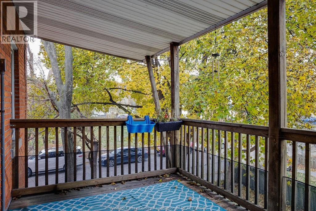485 Louis Avenue Property Photo 18