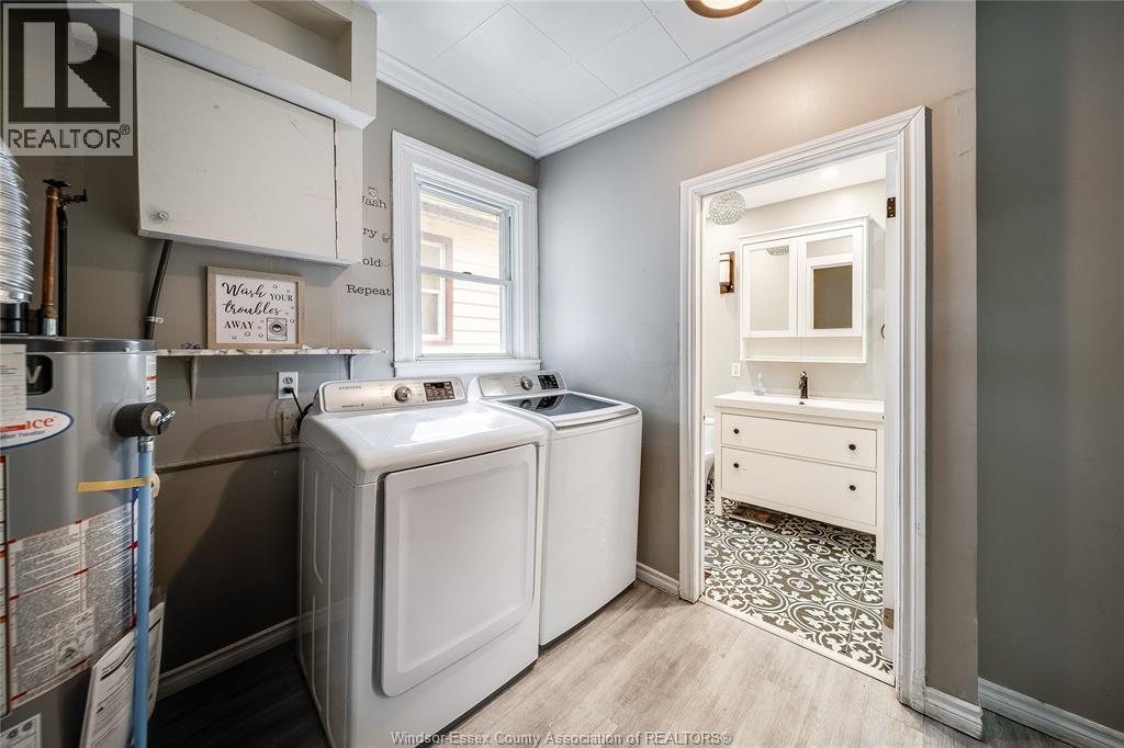 211 Cameron Property Photo 17