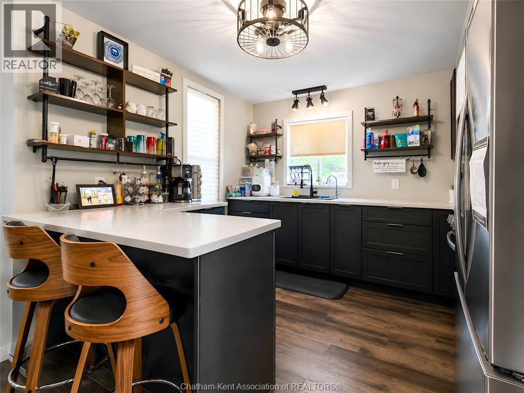 579 Centre Street Property Photo 5