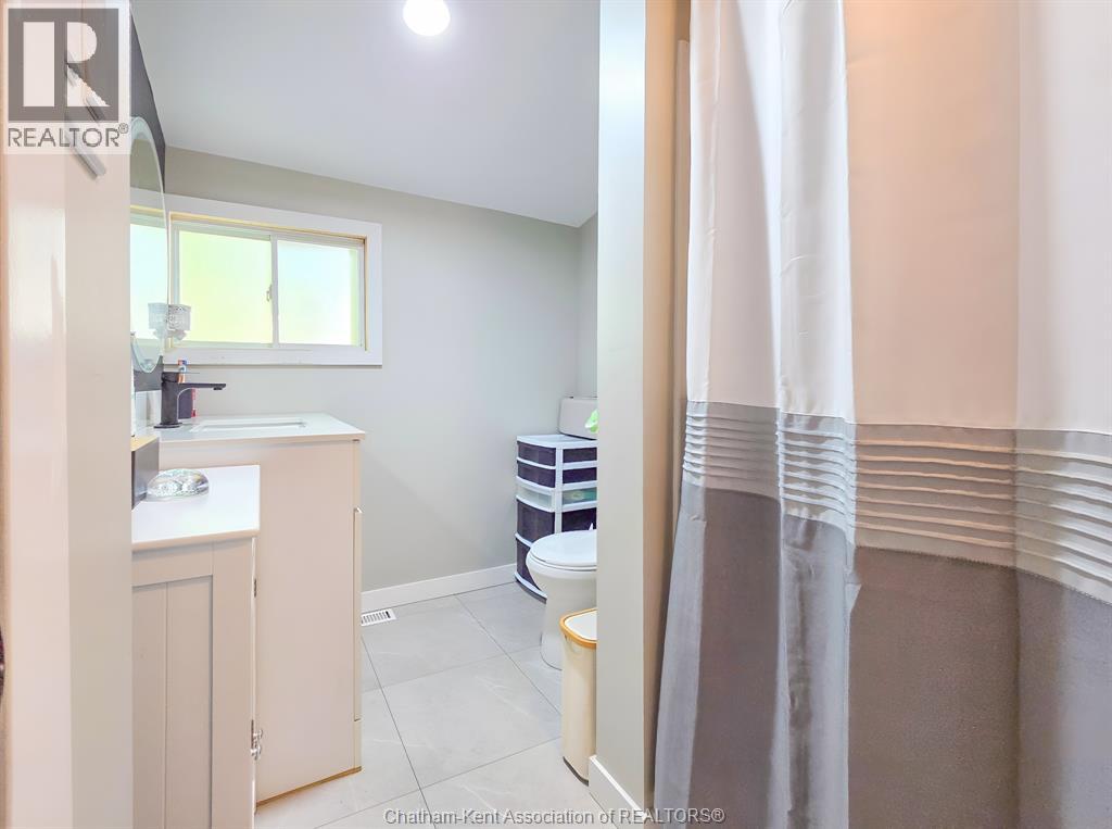 579 Centre Street Property Photo 13
