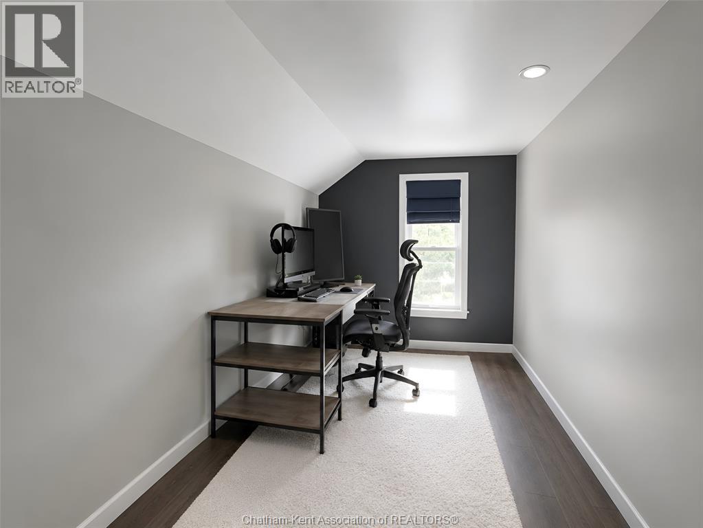 579 Centre Street Property Photo 18