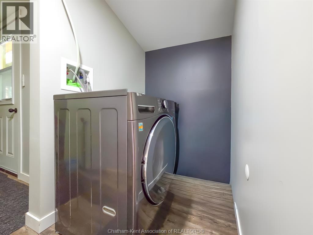 579 Centre Street Property Photo 19