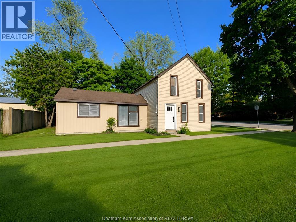 579 Centre Street Property Photo 24