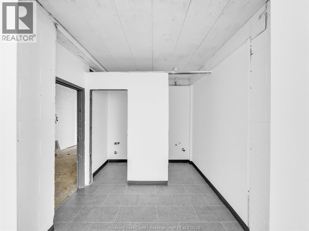 2451 Tecumseh Road West Unit# C Property Photo 18