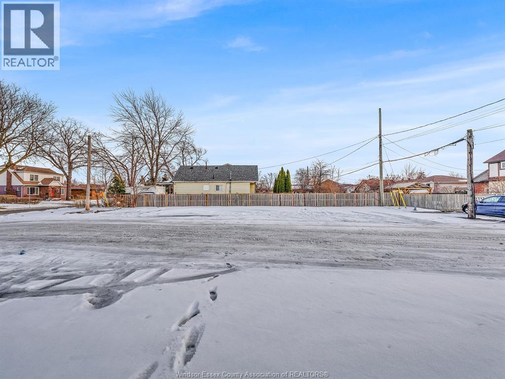 2451 Tecumseh Road West Unit# C Property Photo 22