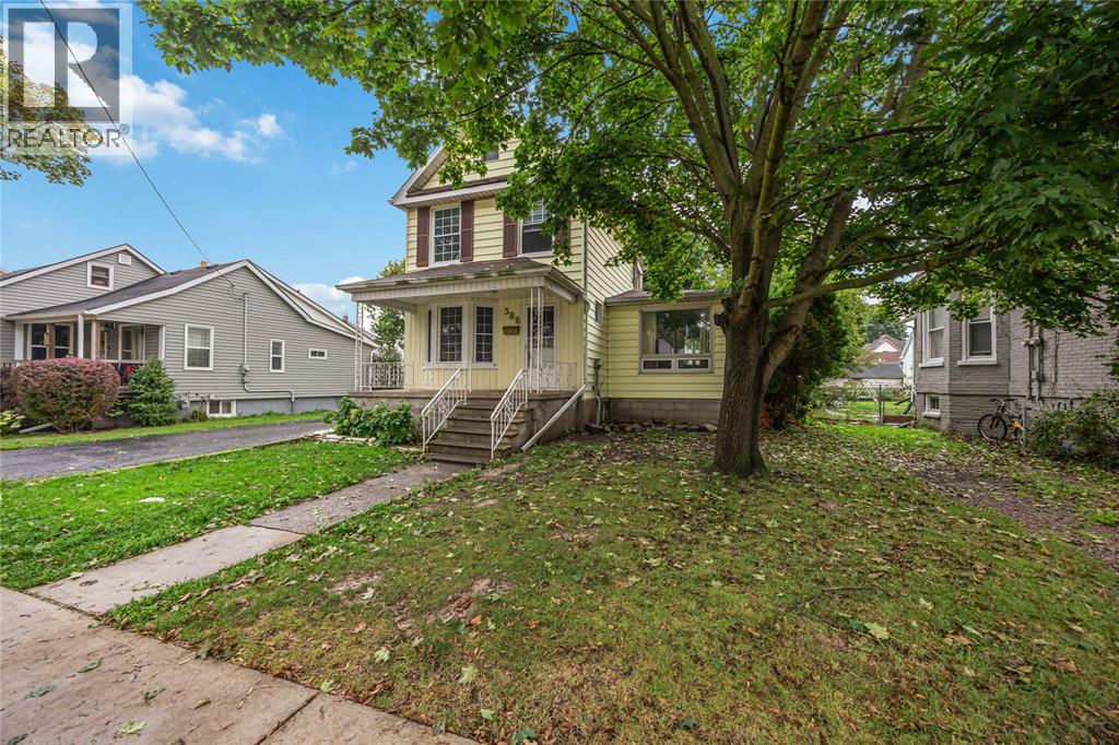 386 Russell Street South Property Photo 4
