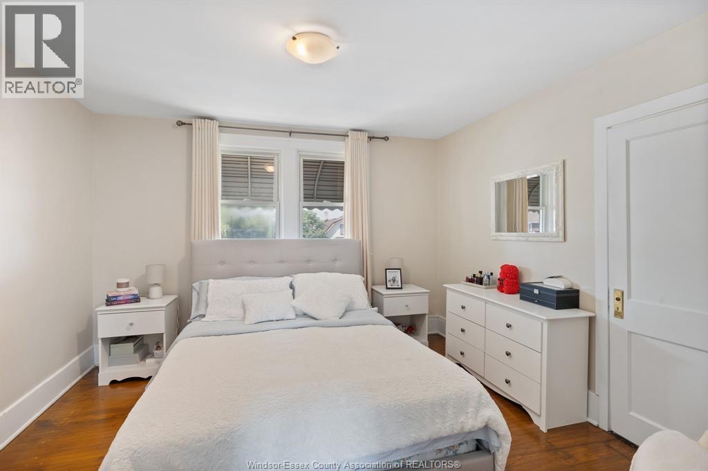 1118 Louis Avenue Property Photo 14