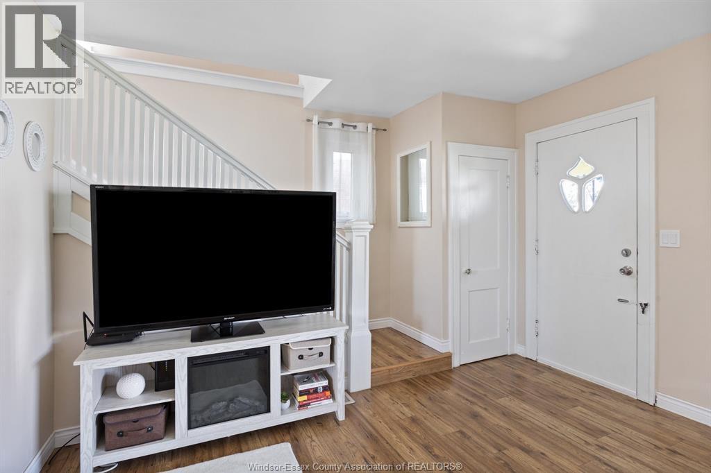 1118 Louis Avenue Property Photo 17