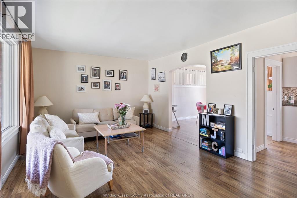 1118 Louis Avenue Property Photo 18