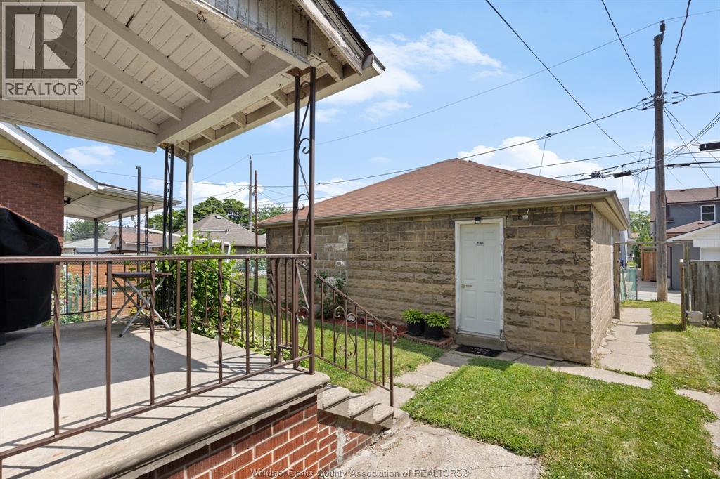 1118 Louis Avenue Property Photo 26