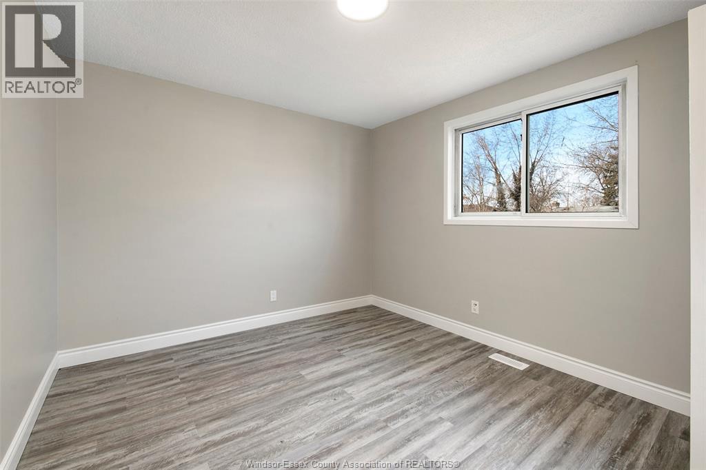 10820 Mulberry Drive Unit# Lower Property Photo 12