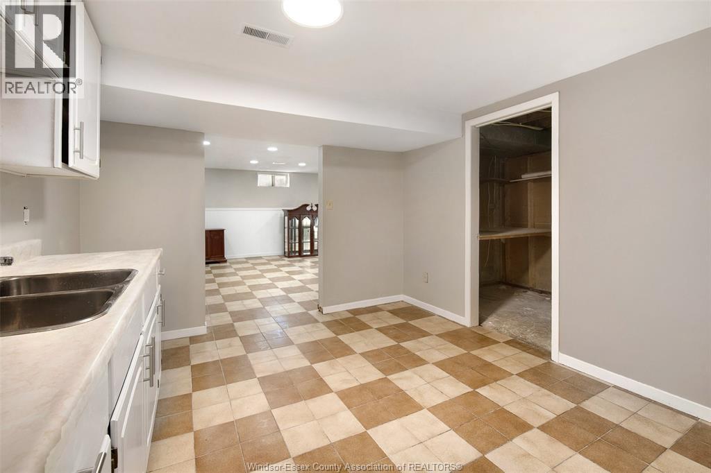 10820 Mulberry Drive Unit# Lower Property Photo 23