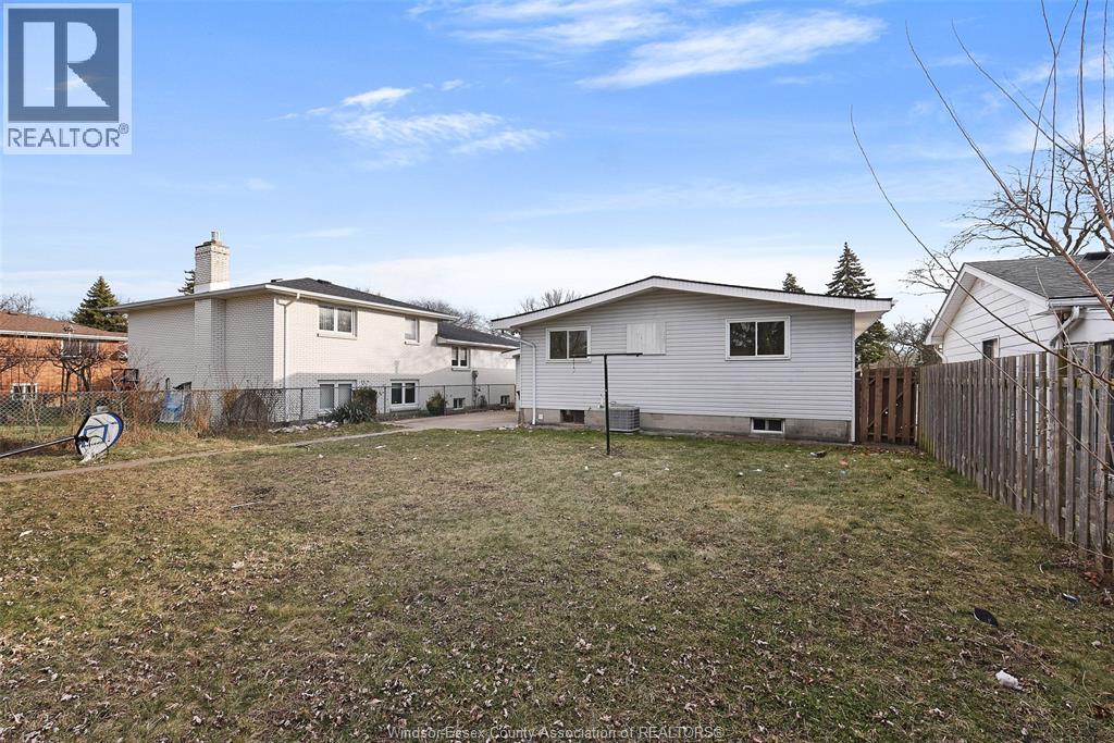 10820 Mulberry Drive Unit# Lower Property Photo 31