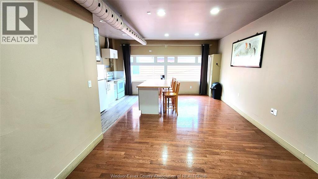 286 Ouellette Avenue Property Photo 9