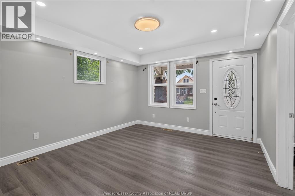 2278 Cadillac Property Photo 8