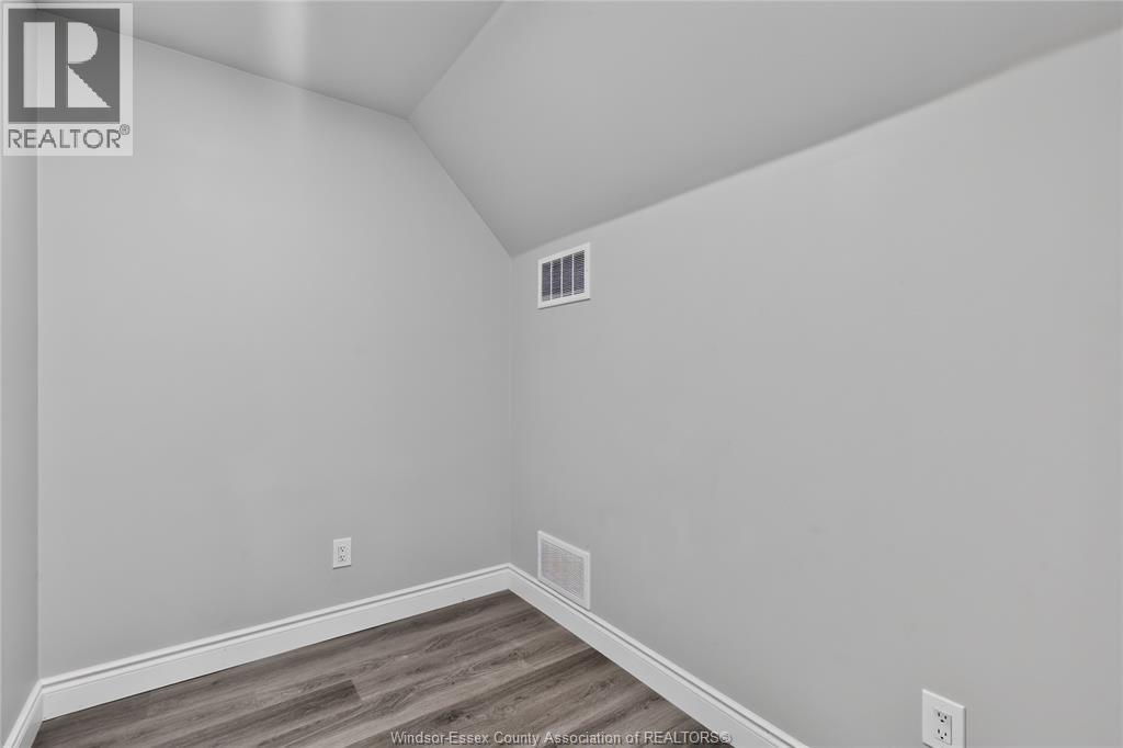 2278 Cadillac Property Photo 25