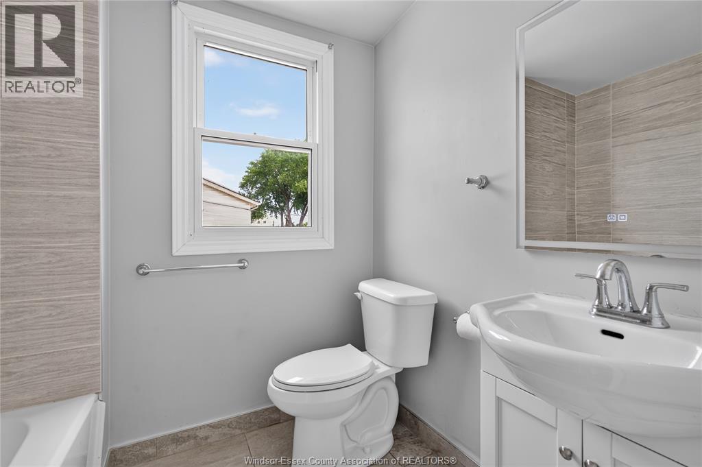 2278 Cadillac Property Photo 28